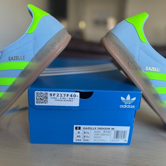 adidas Shoes - ADDIDAS NWT Gazelle Gum Sole Sneaker